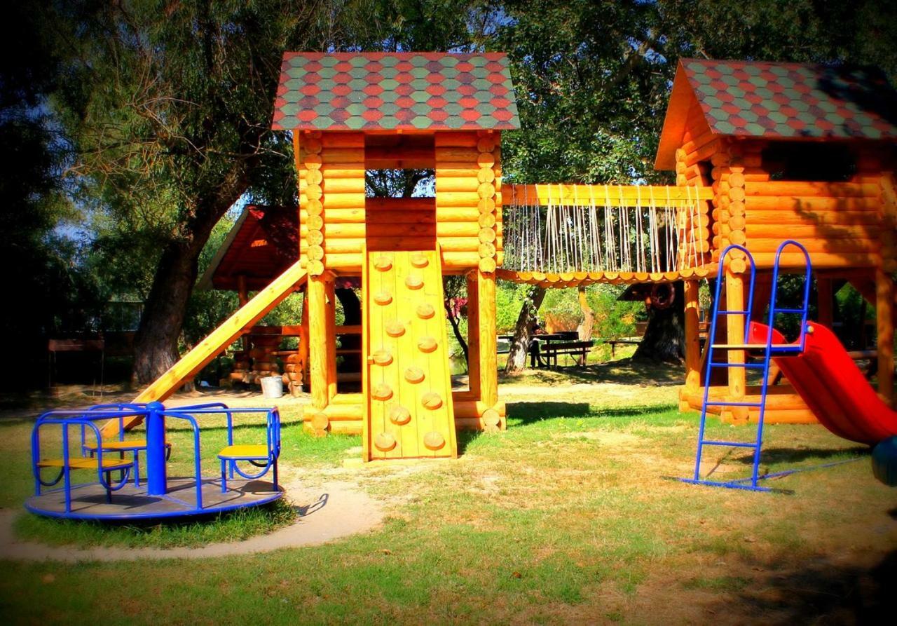 Holiday Park Dunay Kyslytsya Exterior photo